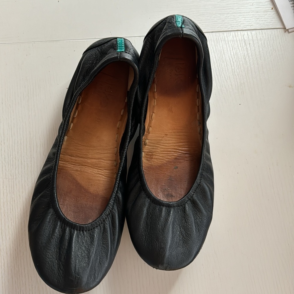 Matte Black size 9 Tieks